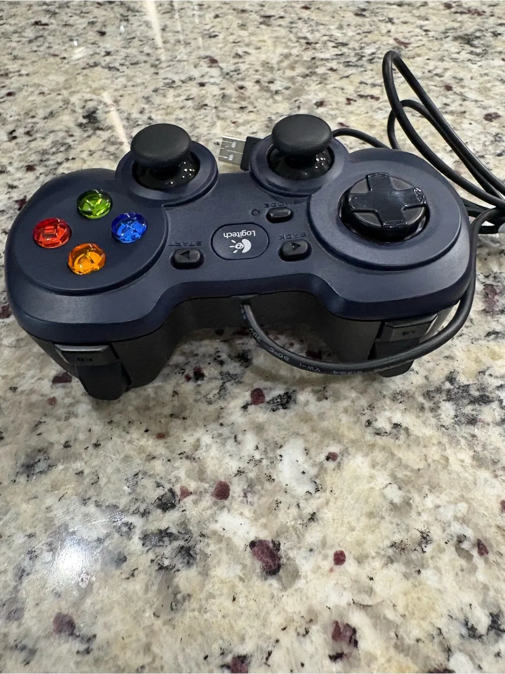 Logitech Gamepad F310 wired controller P/N 840-000058 Good working condition